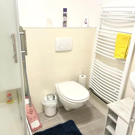 Für Firmen Ab 6 Monate *