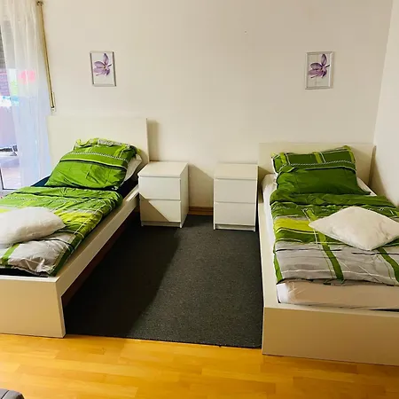 Für Firmen Ab 6 Monate