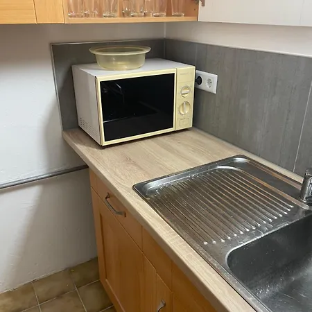 Für Firmen Ab 6 Monate Apartment *