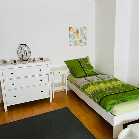 Für Firmen Ab 6 Monate *