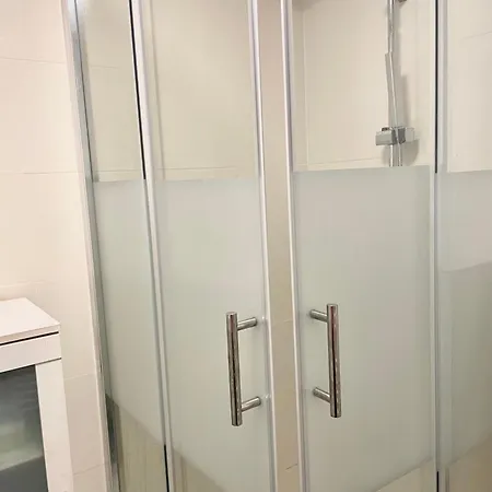 Für Firmen Ab 6 Monate Apartment *