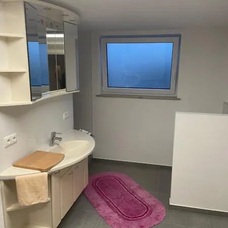 Für Firmen Ab 6 Monate *